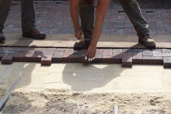 8-18-11_laying_pavers_-_dwight_derby_house_(3)-resized-600